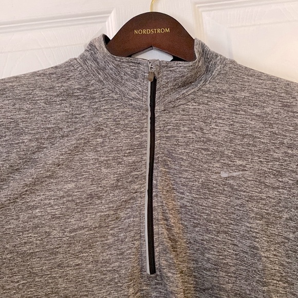 Nike Dri-Fit Long Sleeve Athletic Top - Picture 4 of 9